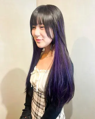ロング カラー Aya/四条烏丸/ インナーカラーのヘアスタイル