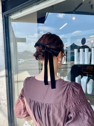 ミディアム ヘアアレンジ alu所属・マキノ キョウカのヘアスタイル