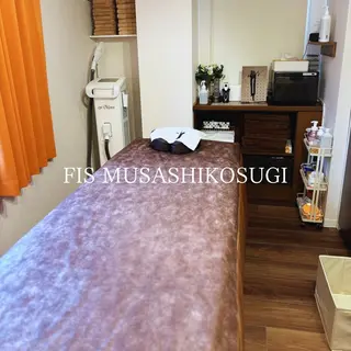 脱毛サロン&ハーブピーリングFIS武蔵小杉店所属・脱毛サロン FIS武蔵小杉店のエステ・リラクイメージ