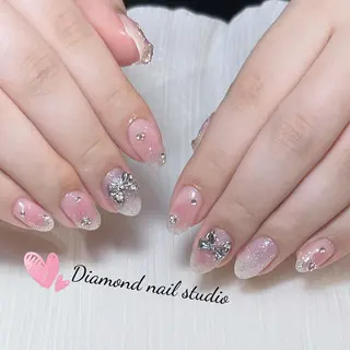 ネイル Diamond 🧚🏻‍♀️のネイルデザイン