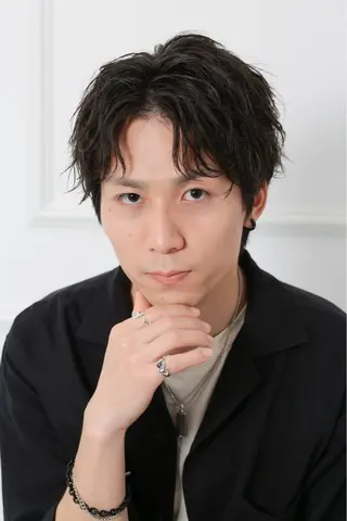 パーマ メンズ 岡本 琉聖のヘアスタイル
