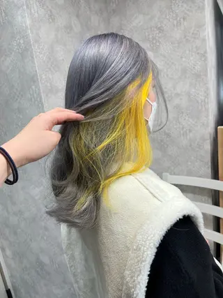 セミロング カラー ヘアアレンジ 寒色アイドルカラー JUNOチナツのヘアスタイル