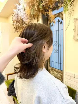 カラー 池谷 茉耶のヘアスタイル