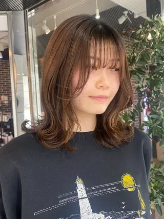 ミディアム designcolo r/似合わせNOKAのヘアスタイル