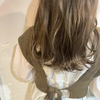 ロング カラー pu+on. nailworks所属・fuyumi / ニュアンスネイルのネイルデザイン