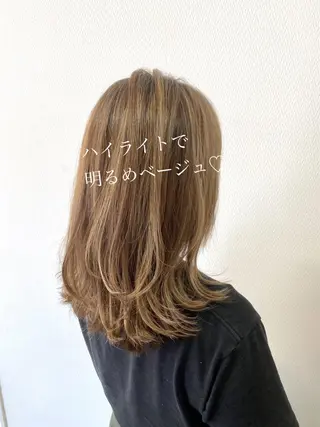ロング 山本 茉希のヘアスタイル