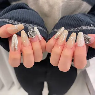 ネイル 🧁fein. nana🩵のネイルデザイン