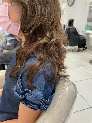 ロング パーマ JERICHO HAIR所属・河野 由佳の眉毛・アイブロウイメージ