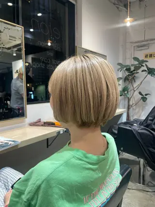 ショート 石川 優奈のヘアスタイル