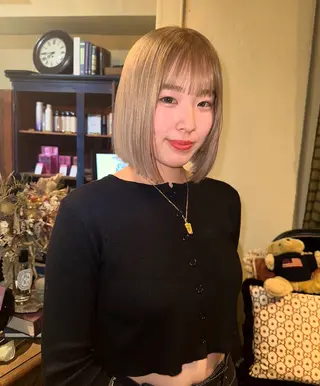 ショート カラー もりやま りりかのヘアスタイル