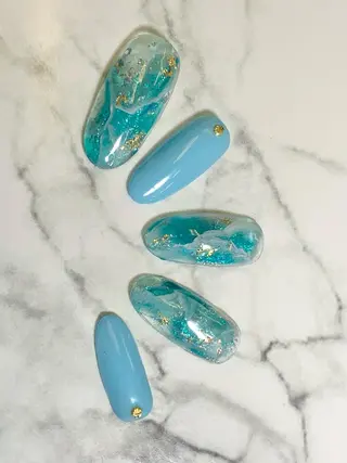 ミディアム H NANAのネイルデザイン