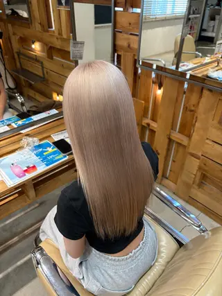 ロング カラー 南 希汐のヘアスタイル