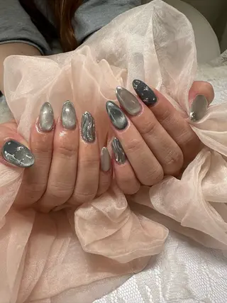 ネイル AOAQUA SHIORIのネイルデザイン