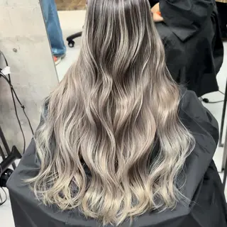 ロング カラー 🌺KANA🇺🇸 海外トレンドヘアのヘアスタイル