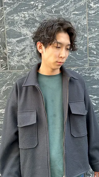 ミディアム パーマ メンズ 樋野 亮のヘアスタイル