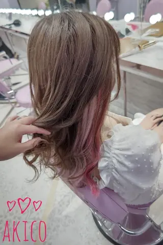 セミロング カラー LUXBE GALLERY なんば駅前店所属・ラックスビーギャラリ ー AKICOのヘアスタイル