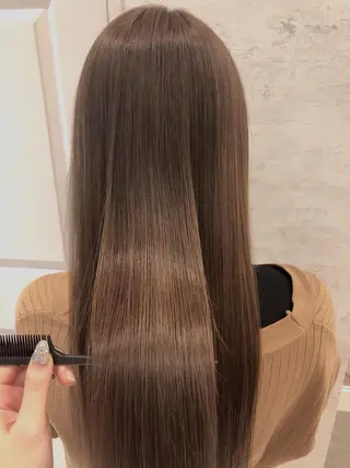 ミディアム 代表山口ひな 髪質改善のプロのヘアスタイル
