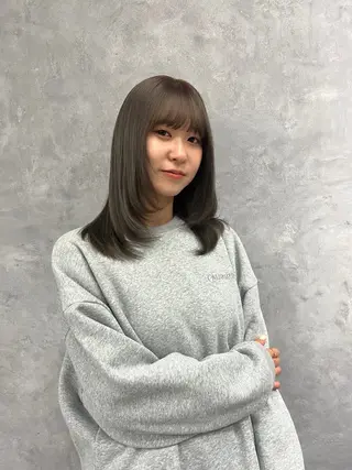 ミディアム カラー レイヤーカット /konomiのヘアスタイル