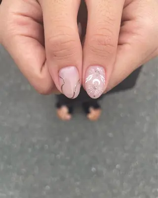 ネイル 岩山 直子のネイルデザイン