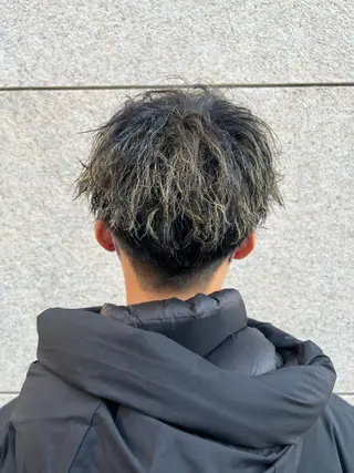 パーマ メンズ 糟谷 慈英のヘアスタイル