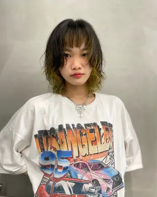 ミディアム カラー ヘアアレンジ mina 🌷のヘアスタイル