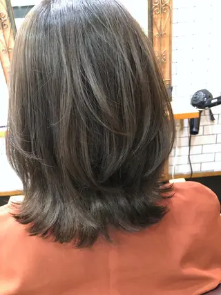 ショート カラー THREE所属・THREE 関根大のヘアスタイル