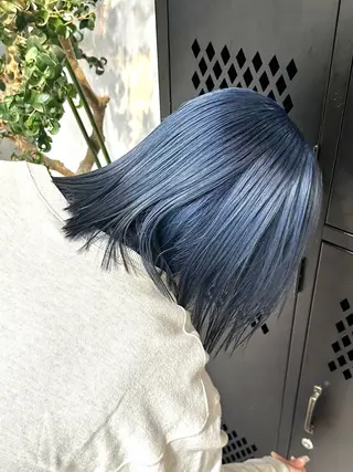 ミディアム 抜きっぱなしブロンド ササキカズマのヘアスタイル