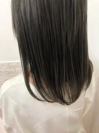カラー ショート 嶋津祥希のヘアスタイル