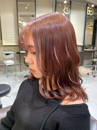 ミディアム 全国No.1歴あり HINATA🥇のヘアスタイル