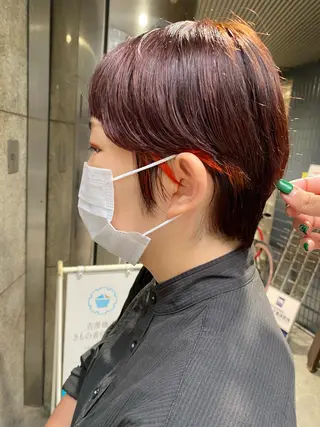 ショート カラー 梅田ハイトーン チダ ヒナノのヘアスタイル