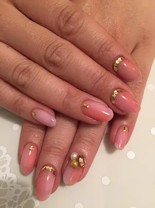 ネイル atelier chic+所属・atelier chic+のネイルデザイン