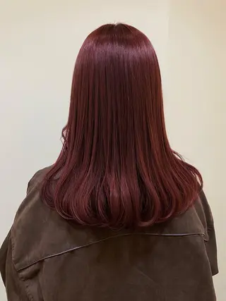 セミロング カラー ANNA /艶髪/ハイトーンのヘアスタイル