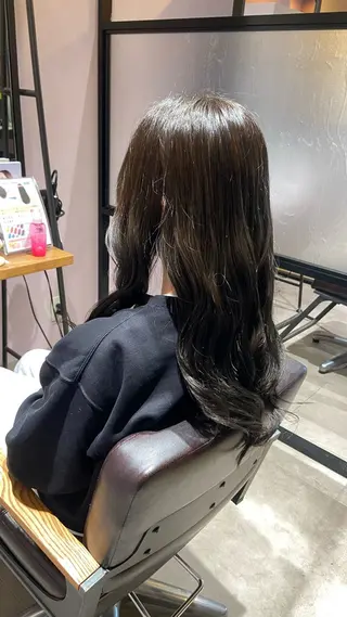ロング 梶 瑞希のヘアスタイル