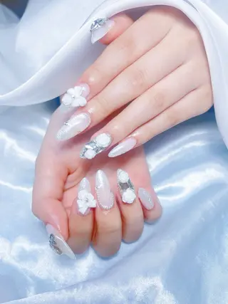 ネイル LEELA NAIL STUDIO所属・LEELA NAIL STUDIOのネイルデザイン