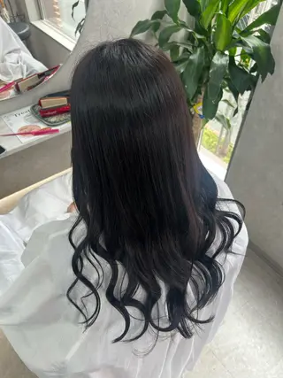 ロング カラー ヘアアレンジ 七海 芽亜利のヘアスタイル