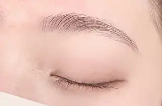 アイブロウ 🩰Misaki🦢 🪞のマツエク・マツパデザイン