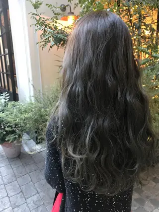 ロング LOMA🇰🇷 銀座クボタのヘアスタイル