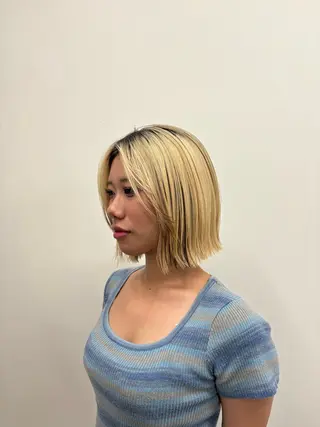 ミディアム SiSTA 自由が丘所属・自由ヶ丘 ボブ/レイヤーのヘアスタイル