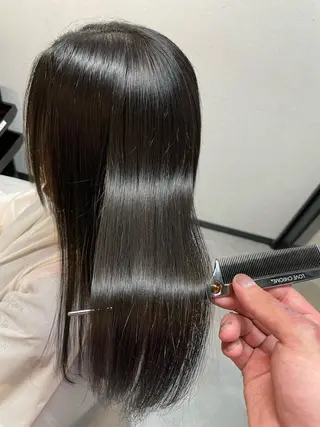 セミロング 髪質改善カラー特化 井上秀樹のヘアスタイル