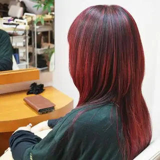 カラー ロング arteism(アルティズム)所属・arteism レイカのヘアスタイル