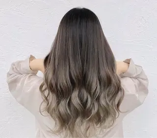 カラー ORO所属・梶 久菜乃のヘアスタイル