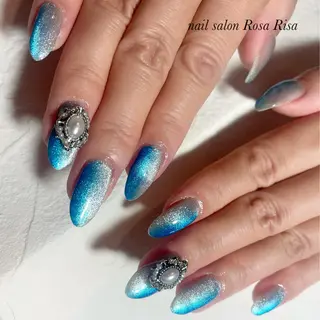 セミロング ネイル ネイルスタジオ シェイクユアハンズのネイルデザイン