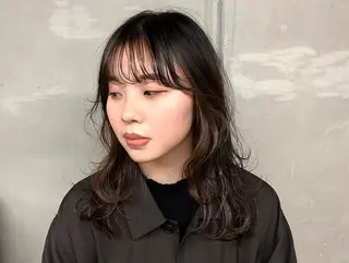 セミロング カラー パーマ ヘアアレンジ BRUNTJET所属・MAEDA MADOKAのヘアスタイル