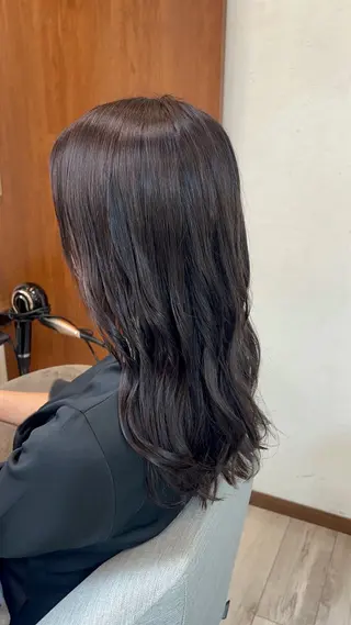 ロング カラー amiehairroom所属・むらたナチュラルパー マ🌀透明感カラーのヘアスタイル