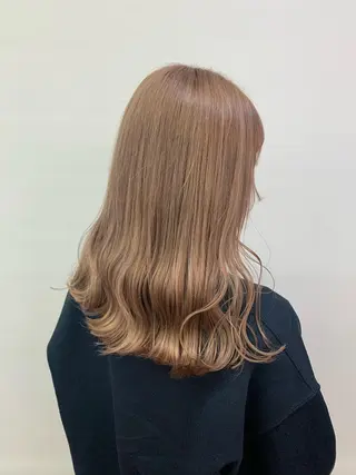 ミディアム 山嵜 かなのヘアスタイル
