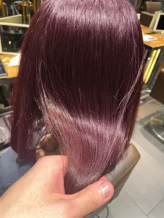 ミディアム カラー ブリーチ＆縮毛矯正 🧸tomoki🧸のヘアスタイル