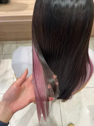 カラー 山本 麻都理のヘアスタイル