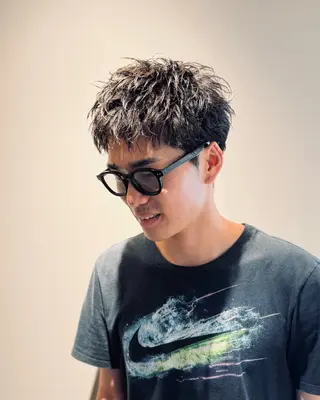 ショート パーマ メンズ スパイキーショート 大人パーマ 丸山のヘアスタイル