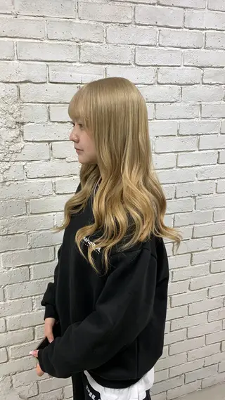 ロング 派手髪支持率No1 Eisukeのヘアスタイル