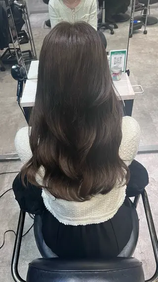 ロング ユナ .難波駅徒歩5分のヘアスタイル